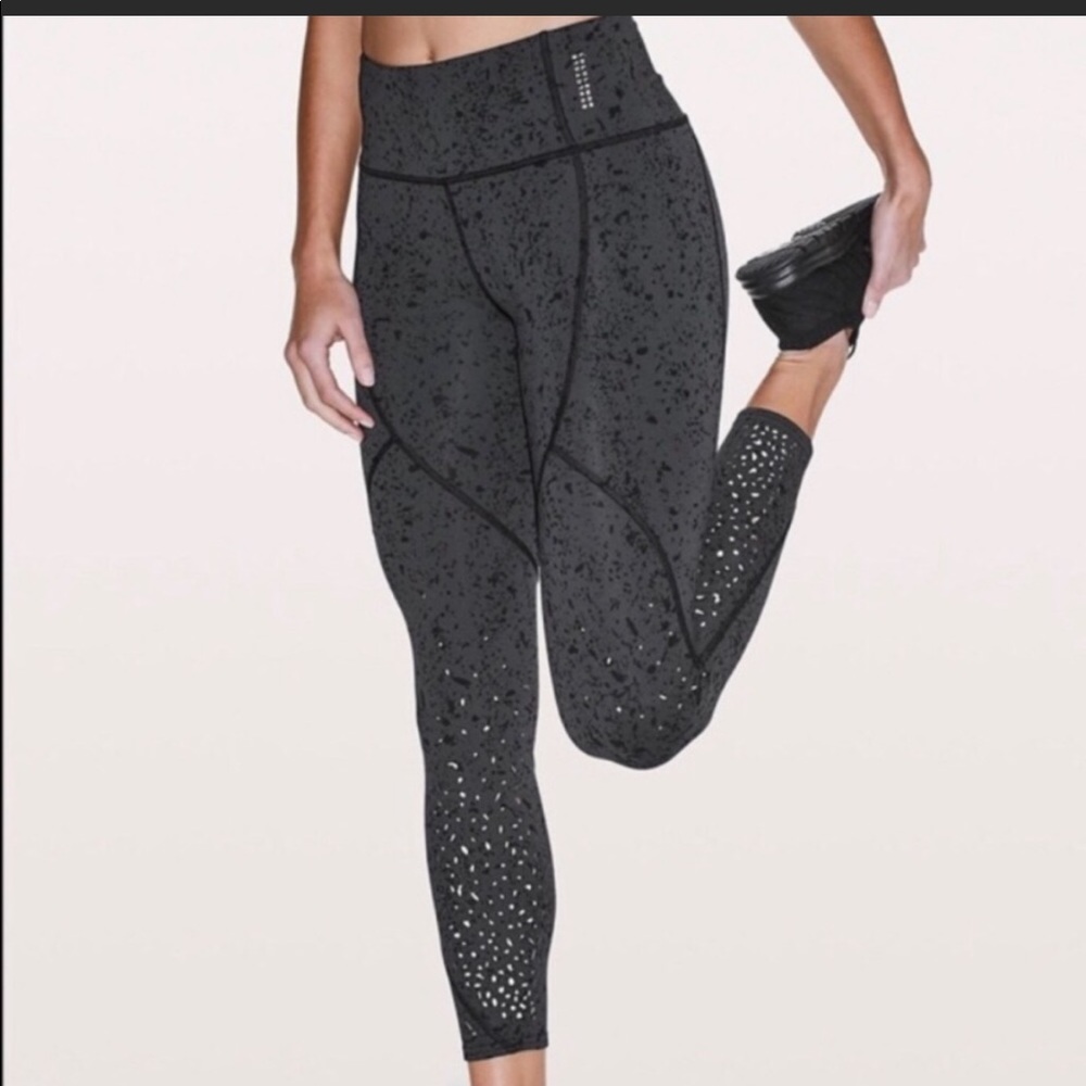 Lululemon Soulcycle To Beat The Tight 24”